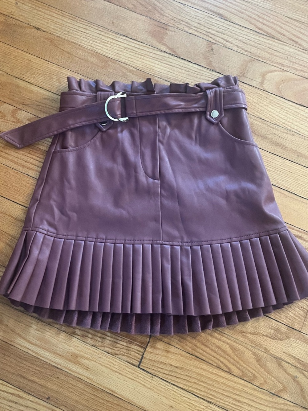 zara faux leather pleated skirt!! sz Small